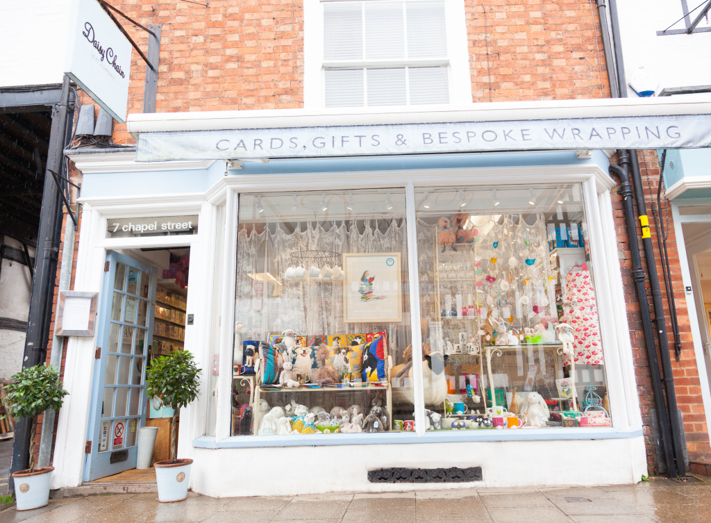 Above: Daisy Chain in Stratford-upon-Avon.