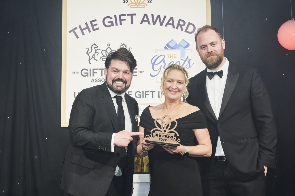 Above: Amanda Peffer, director of Blade & Rose, was presented with her GOTY trophy by Ben Roberts, senior content strategist, licence global, Brand Licensing Europe, category sponsor.