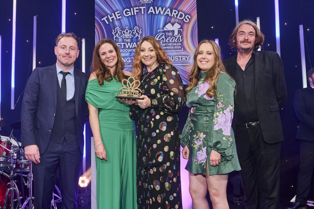 Above: Hannah Dale, founder and creative director of Wrendale Designs, along with senior designers Vicky Barraclough and Charlotte Coulthard, received the Gift of the Year Best Pet Gift trophy from Matt Payne, managing director of Method UK, category sponsor.
