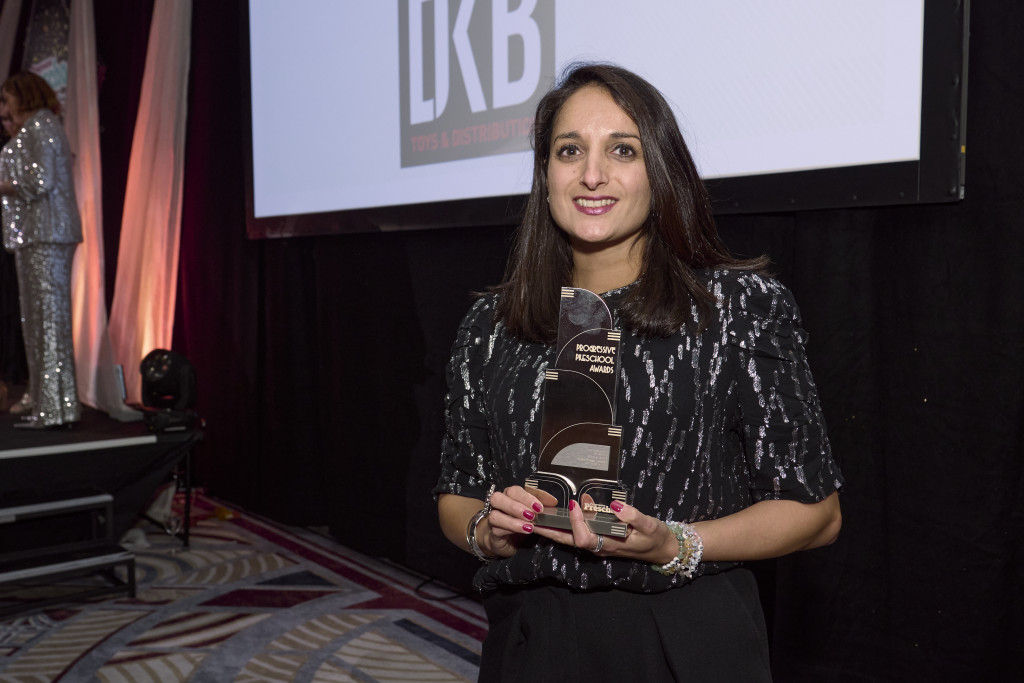 Above: Pingo Pongo’s founder and owner Nikki Agravat is shown with the Progressive Preschool Best Independent Gift Retailer trophy.